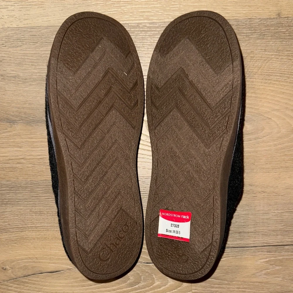 New Chaco Revel Men's Black Shoes, Size 9.5, Bottom Box Included - Picture 7 of 9